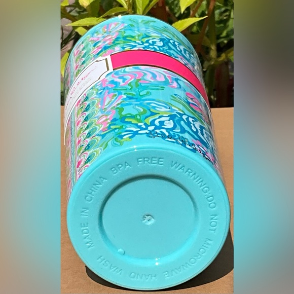 Brand New Lilly Pulitzer Tumbler with Straw Featured in Aqua La Vista 202202 - Picture 3 of 5